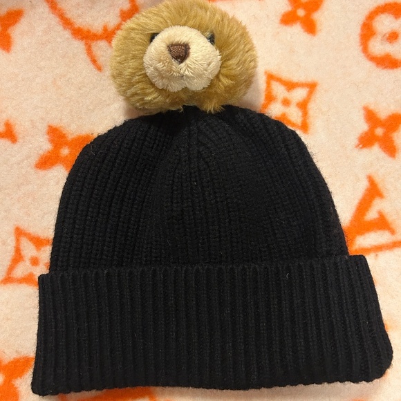 DOLCE & GABBANA Cashmere Knit Beanie with Signature Teddy Bear Pom - Picture 1 of 3